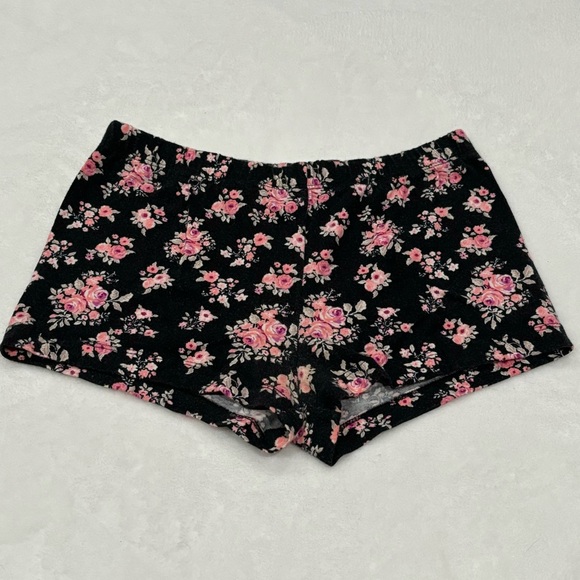 FOREVER 21 Women’s Floral Cotton Stretchy Shorts - black floral print, size S - Picture 1 of 5
